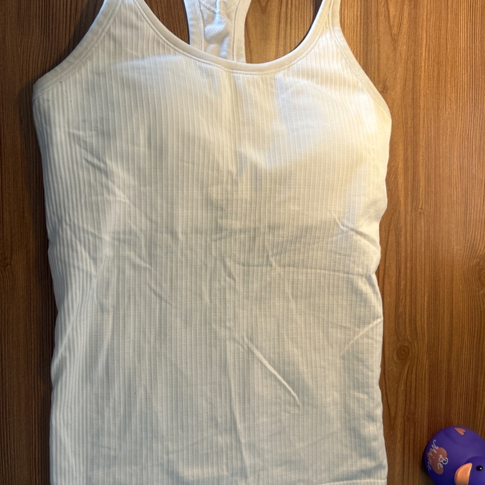 White lulu lemon tank top - Picture 3 of 3